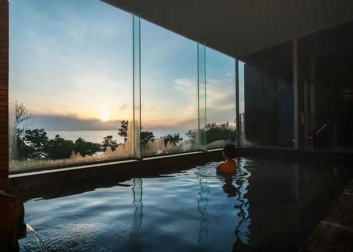 知床夕陽のあたる家 Onsen Hostel